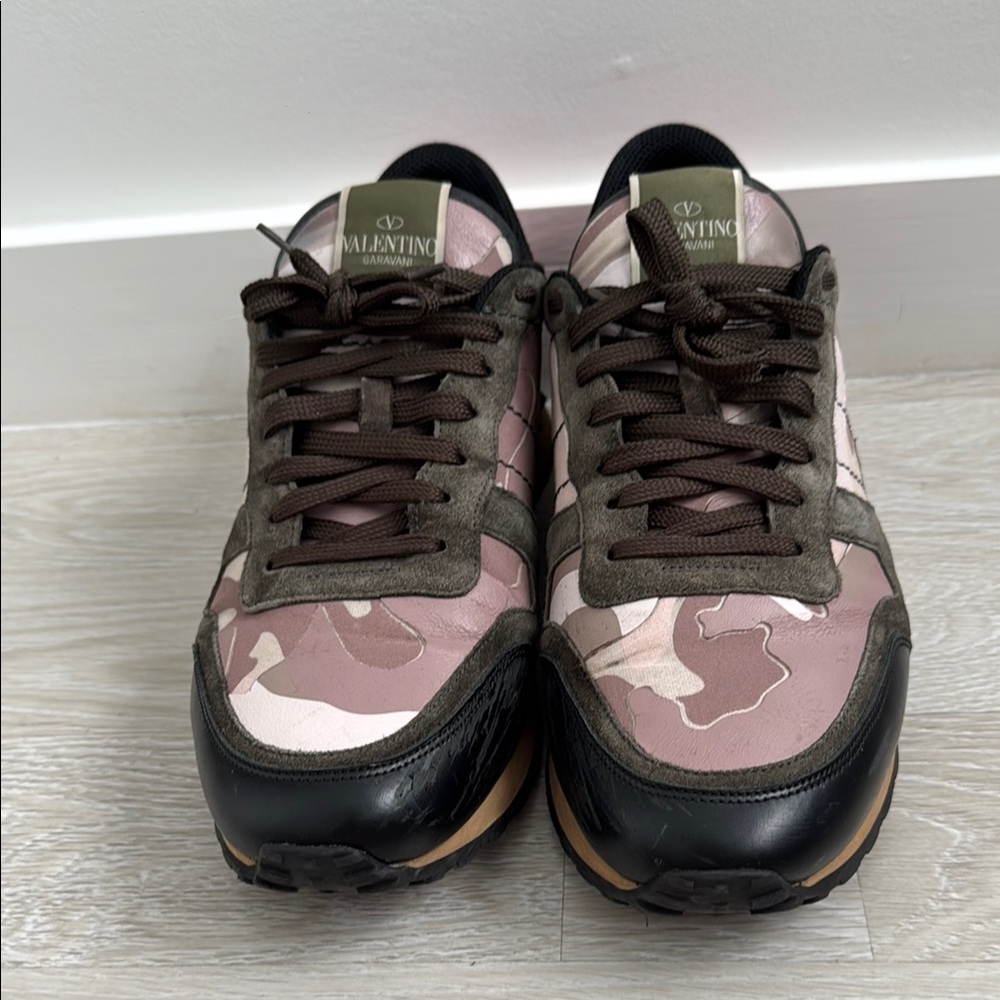 Men’s Valentino RockRunner Sneakers size 45